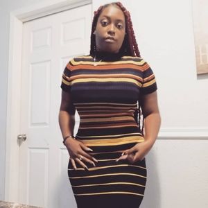 Meet your Posher, Dee